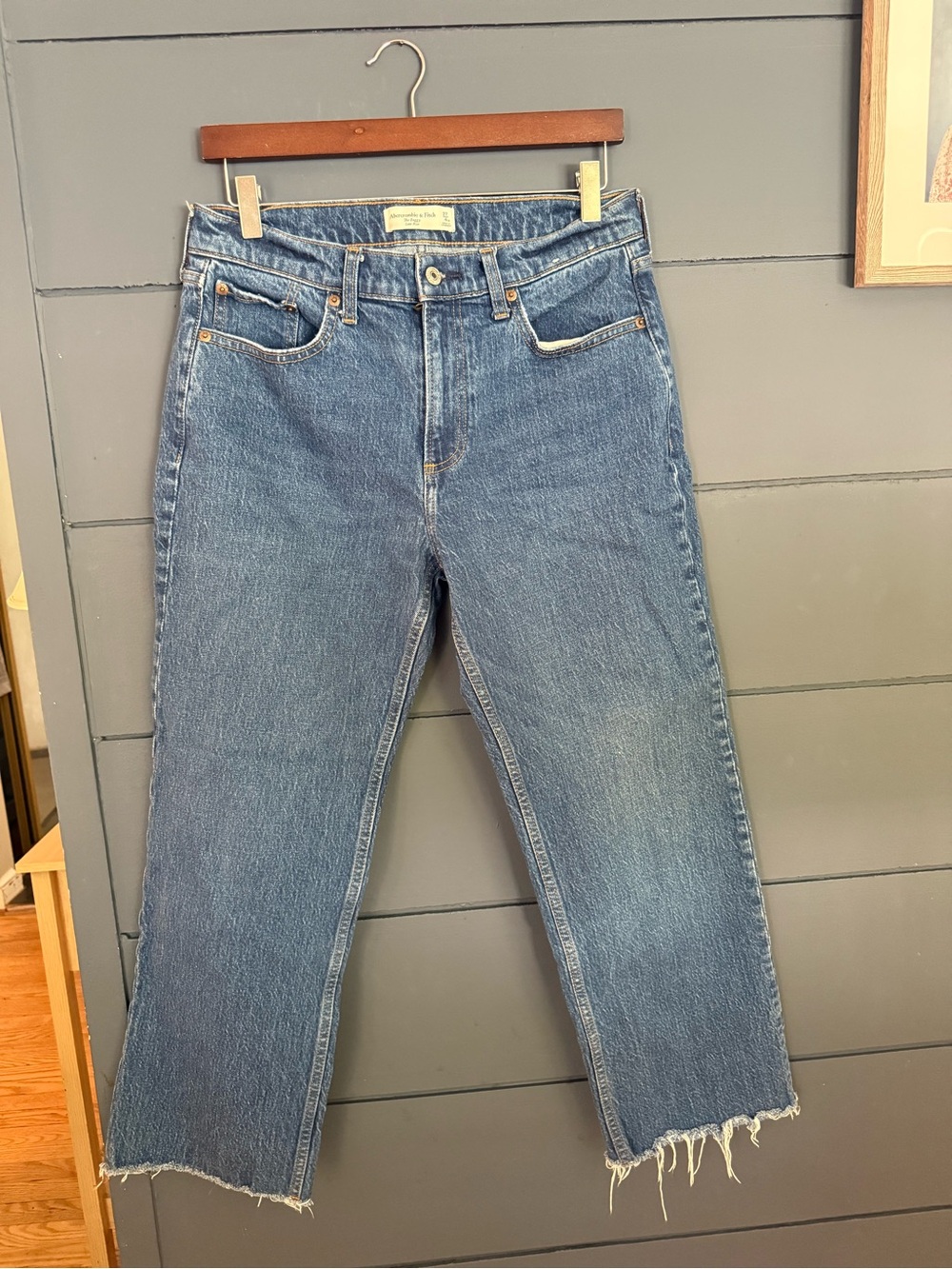 Abercrombie & Fitch The Baggy Low Rise Jeans 27 4xs Raw Hem